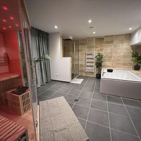 Apartamento Appart Spa Privatif Laon Exterior foto